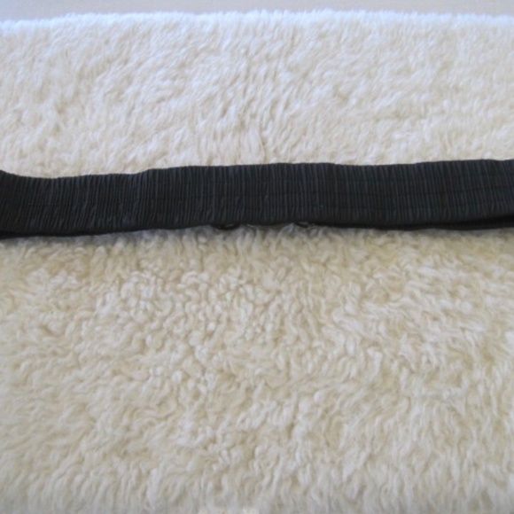 Ruched Elastic Cinch Belt - Picture 2 of 6